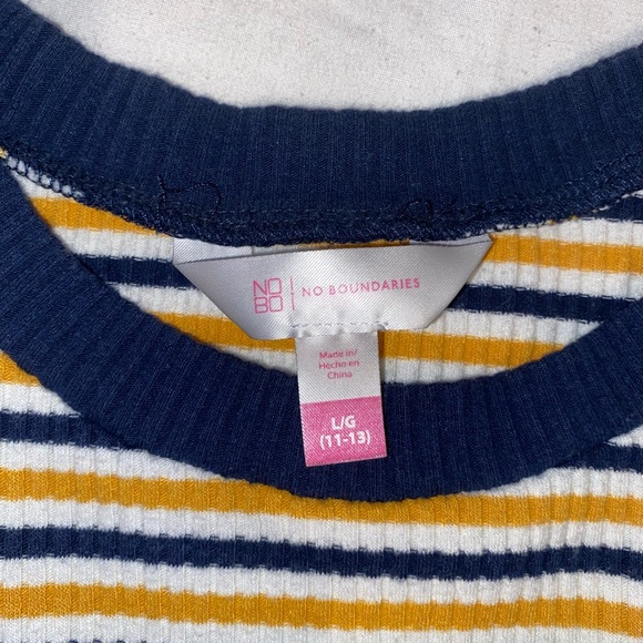 Striped Tight Tee - Picture 3 of 5